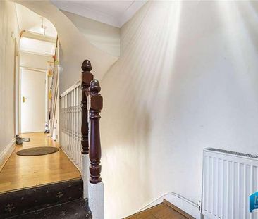 Long Lane, East Finchley, London, N2 - Photo 2