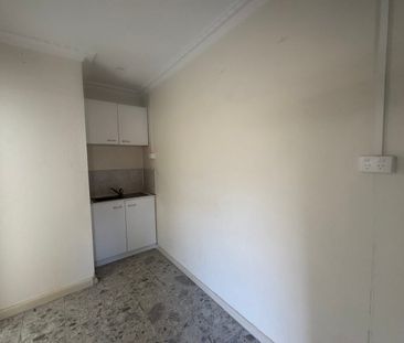 1/247A Belmore Road, Balwyn North, Vic 3104 - Photo 3