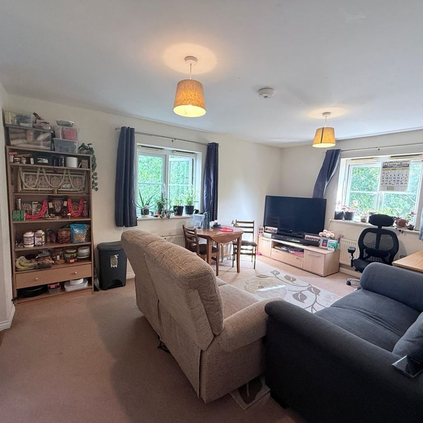 2 Bed Flat, Filton, BS34 - Photo 1