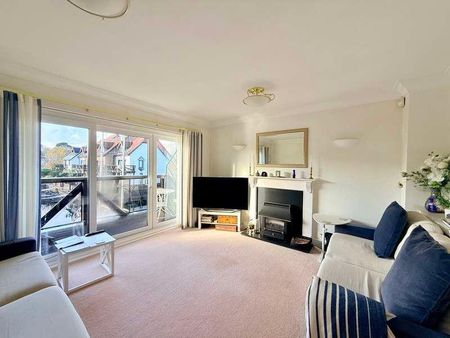 Endeavour Way, Hythe, Southampton, SO45 - Photo 2