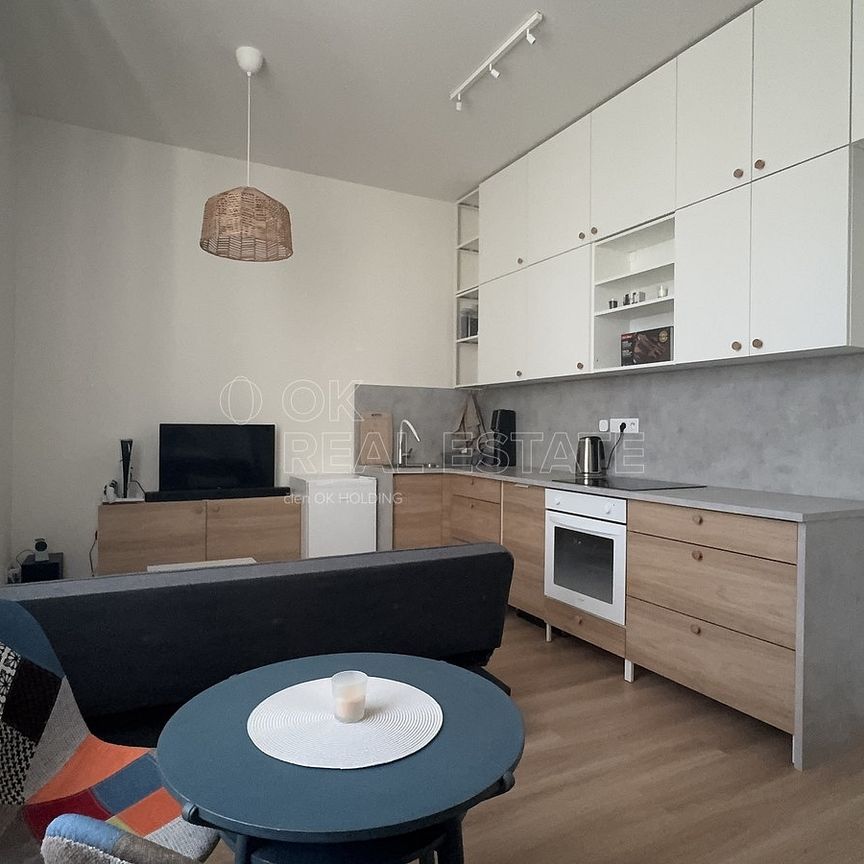 Pronájem bytu 1+kk 30 m² - Photo 1