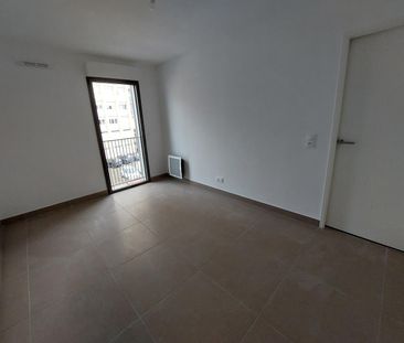 location Appartement T3 DE 63.66m² À NIMES - Photo 5