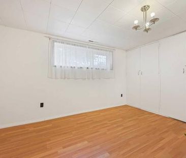 2 Bedroom Basement in Acadia - Photo 2