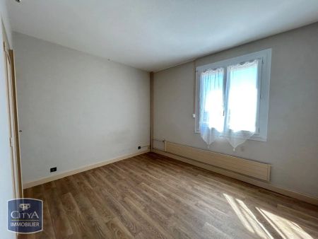Appartement à louer 4 pièces 83.18m² - Photo 3