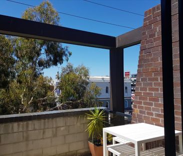 Port Melbourne - Photo 3