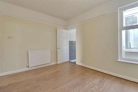 Liverpool Road, Portsmouth, PO1 - Photo 4