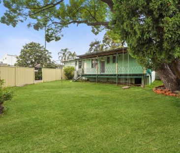 Spacious Family Home in Smithfield - Photo 4