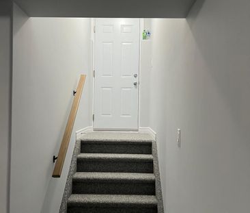 For Lease - 48 York Drive, Peterborough, Ontario - Photo 3