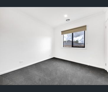 Modern Family Home In Heart Of Wallan! - Photo 6