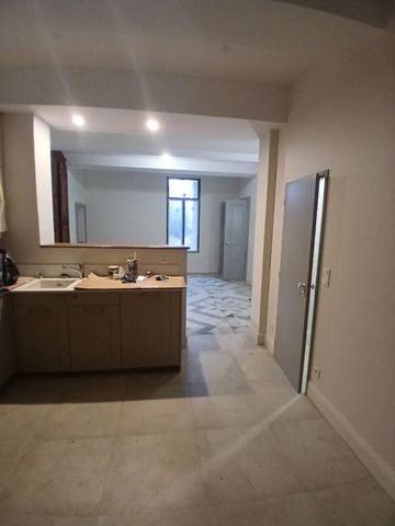 Location Maison 10 pièces 345m² BEZIERS 34500 - Photo 3