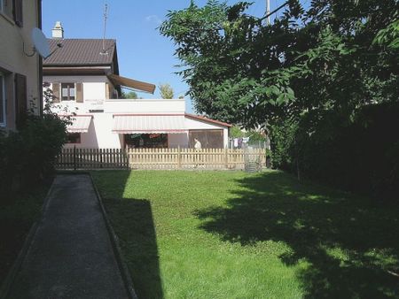 Bassecourt, nice recently renovated 2.5 room apartment on the 2nd floor - Photo 2