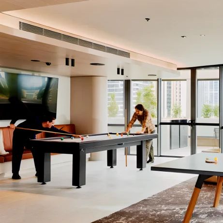 LIV Munro, Melbourne - Photo 1