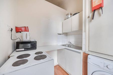 Studio to rent - Photo 2