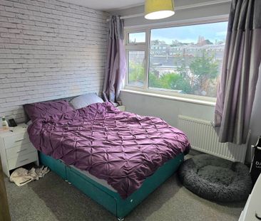 3 bedroom semi-detached house to rent - Photo 6