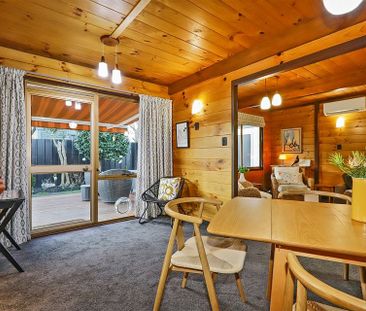 Large rear central unit, fully furnished - Photo 4