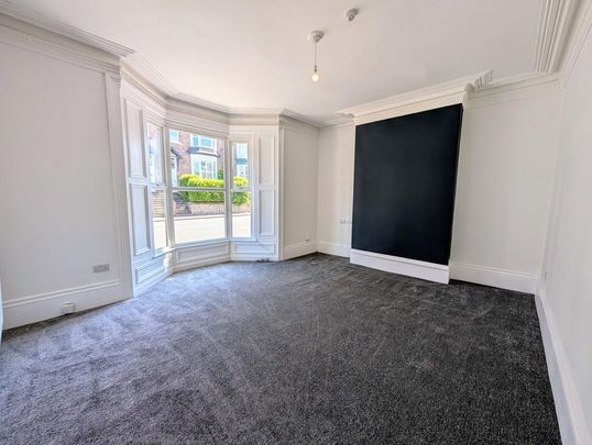 4 bedroom house of multiple occupation to rent - Photo 1