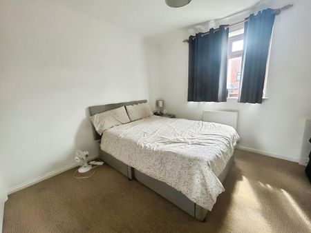 2 bedroom semi-detached house to rent - Photo 2