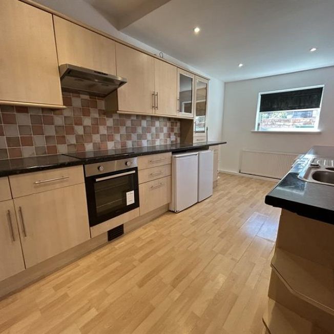 2 Bedroom Terraced To Let - Photo 1