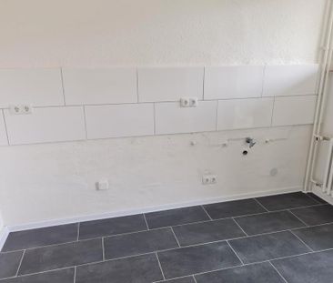 Renovierte 2-Zimmer-Wohnung im 1.Obergeschoss zu vermieten! 1 Netto... - Photo 5