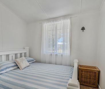 FALCON RETRO BEAUTY! - Photo 6