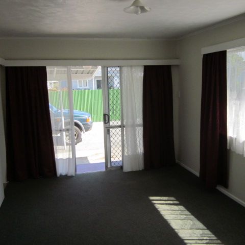 Private unit. Great location. - Photo 1