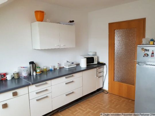 Hübsche und helle 3-ZKB Wohnung in ruhiger Lage in Neuhofen - 303858 - Photo 1