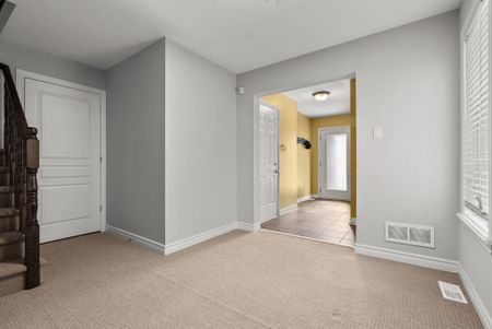 For Lease - 88 Stockholm Private, Blossom Park - Airport and Area, Ontario - Photo 4