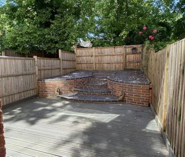 Glen Court, Compton, Wolverhampton - Photo 1