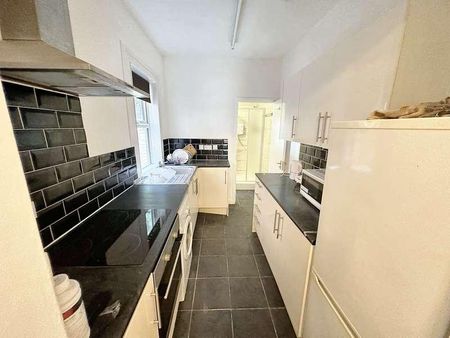 St. Georges Road, Coventry, CV1 - Photo 4