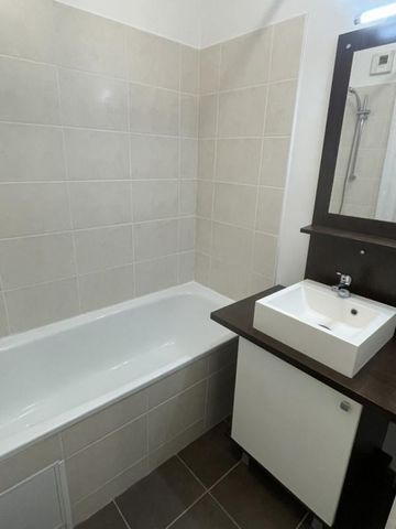 Location Appartement 3 pièces PESSAC 33600 - Photo 5