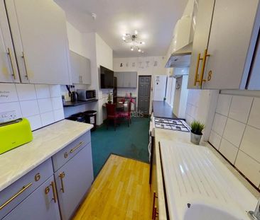 1 bedroom in a house share to rent - Photo 3
