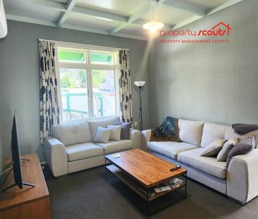 Tidy 3-Bedroom Home Close to Town - Photo 3