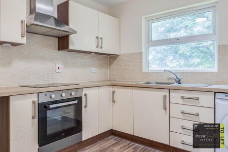 4 Elm Court, Newtownabbey, BT36 5FZ - Photo 2