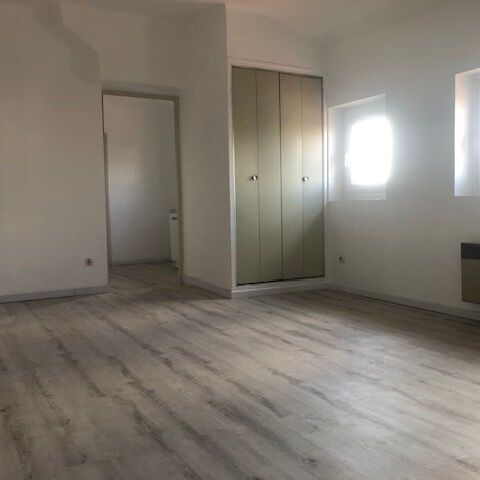 Appartement 1 pièces 20m2 MARSEILLE 6EME 500 euros - Photo 1