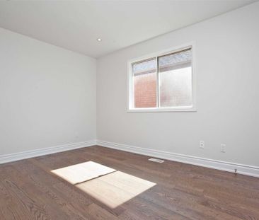 For Lease - 56 Redstone Road, Richmond Hill, Ontario - Photo 6