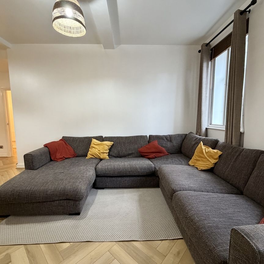 7 Oxford Road, Manchester, Lancs, M1 - Photo 1