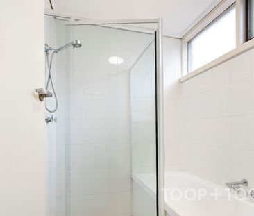 Cosy 2 Bedroom Unit - Photo 3