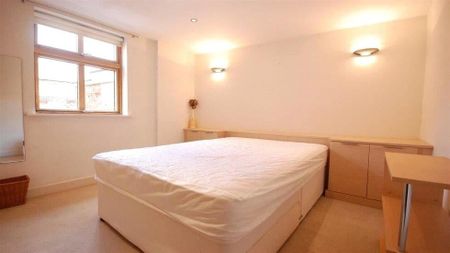 1 Bed Flat, Vachel Road, RG1 - Photo 4