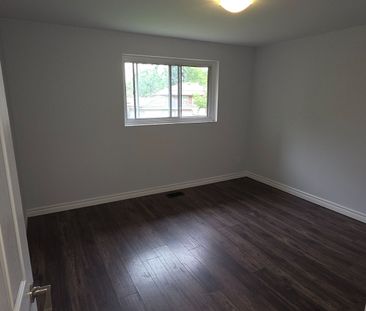 For Lease - 26 Murchison Crescent, Toronto, Ontario - Photo 1