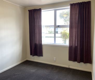 Cosy 2 Bedroom Home in Clouston Park - Photo 1