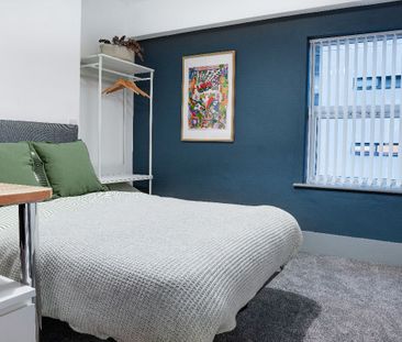 Bed 10, Borough Hotel, Great Crosshall Street, Liverpool. - Photo 4