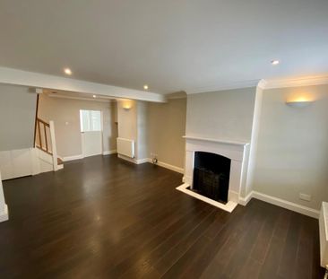 2 bedroom cottage to rent - Photo 2