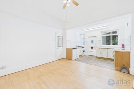 Long Lane, Garston, L19, L4, Chiltern - Photo 5