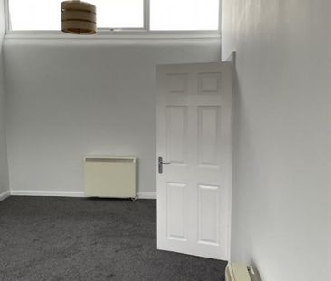 2 Bedroom Apartment Available Arranging tenancy - Photo 3