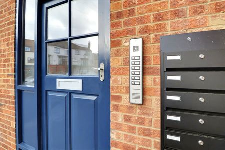 13 High Street, Kirton In Lindsey, DN21 - Photo 4