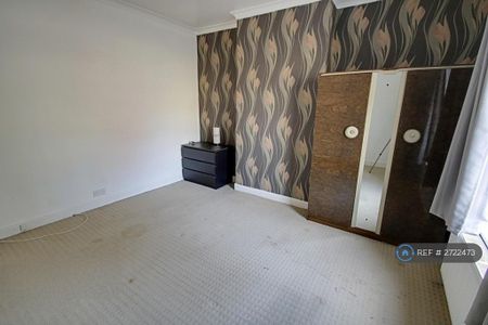 2 bedroom semi-detached house to rent - Photo 3