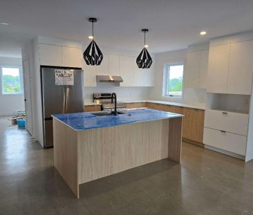 Condo 7 1/2 1600 pied carre avec terrasse - Photo 3