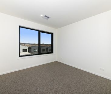 Modern Living in the Heart of Whitlam - Photo 4