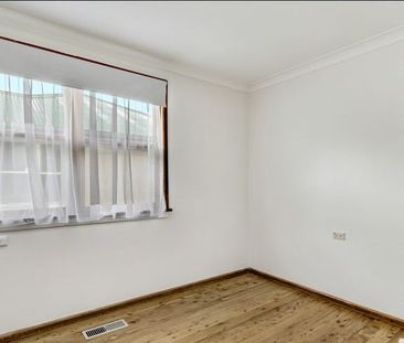 174 Wantigong Street, North Albury - Photo 2