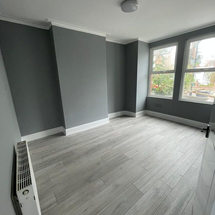 2 Bed Flat, Deacon Road, NW2 - Photo 1